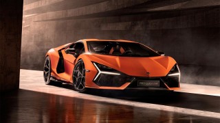 Lamborghini официално представи новия си модел Revuelto Това е водещият