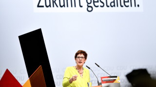 Европейският съюз и САЩ трябва да обмислят забрана допускането на