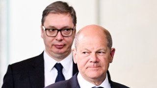 Сръбският президент Александър Вучич обеща на германския канцлер Олаф Шолц