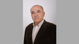 На тази позиция и в това време кметът на Червен бряг очаква обвинение