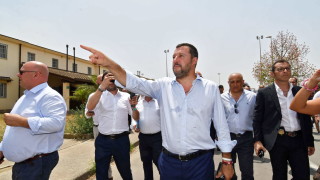 Вицепремиерът и министър на вътрешните работи на Италия Матео Салвини