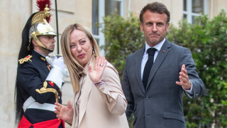 Френският президент Еманюел Макрон и италианският премиер Джорджиа Мелони обещаха