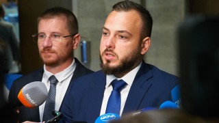 Лобизъм и опит за договорка видяха от Възраждане по повод