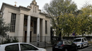 Освободиха заподозрения за стрелбата срещу свещеника в Лион