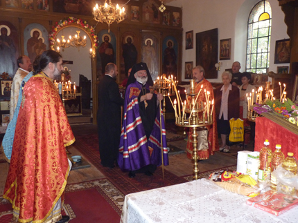 Старозагорският митрополит Галактион се възстановява след инсулта 