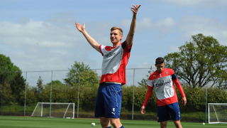 Пер Мертезакер така и не игра за гранда на Германия