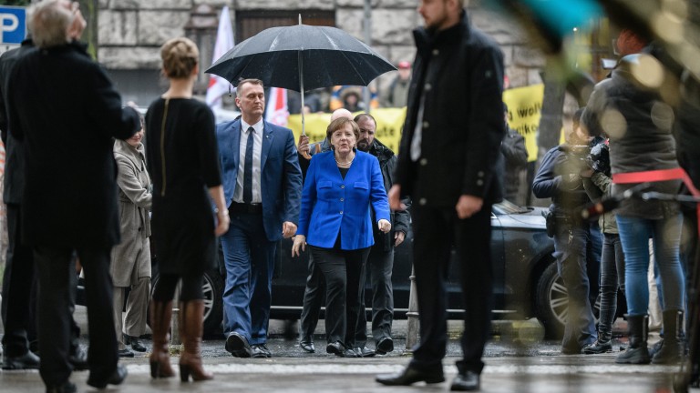 "Големи препятствия" пред коалиционните преговори в Германия