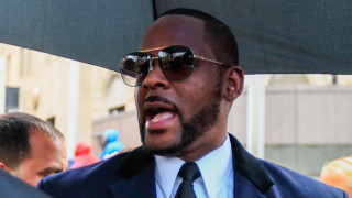 Американският певец Ар Кели е в ареста след като е