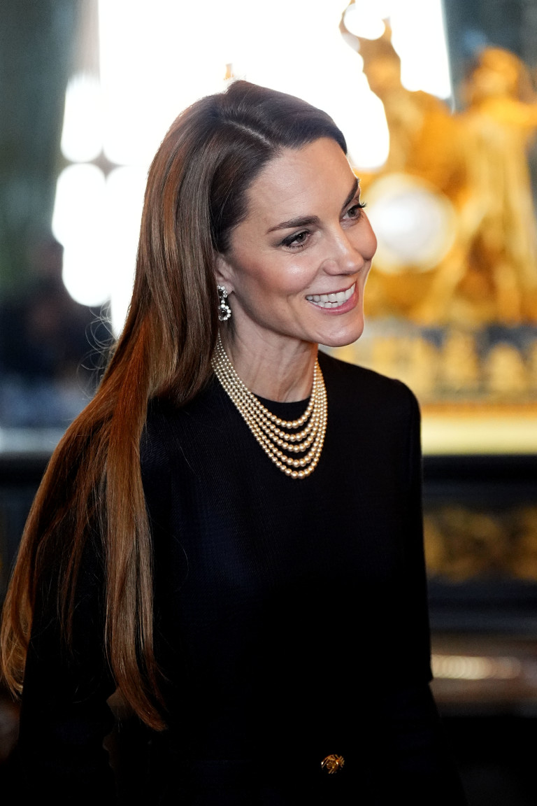 И елегантна на по-неформални