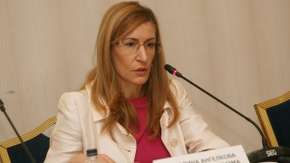 Обмислят ваучери за 24 месеца заради отлагане на почивки