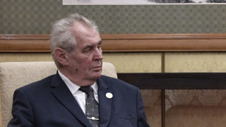 Проруският президент на Чехия се превърна в мишена на подигравки