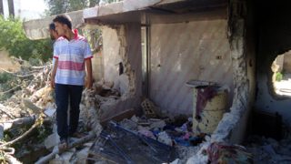 Сирийски боен самолет уби 20 души и рани 50