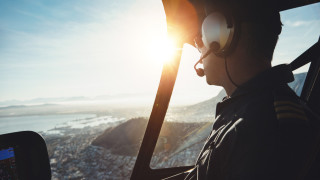 Когато пилотът на малкия самолет модел Чесна 208 Cessna 208