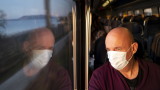 САЩ се отказват от изискването за маски във влакове и самолети