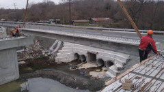 АПИ обещава мостът на пътя Царево-Ахтопол да е готов в срок