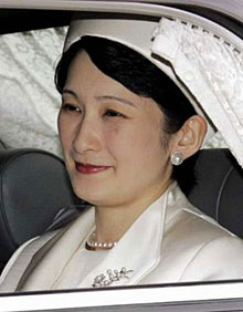 Япония в трескаво очакване на престолонаследник