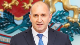 Неадекватните действия на управляващите засилват разделението в обществото Това заяви