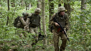 Украйна обяви че ще мобилизира допълнително още 160 000 войници след