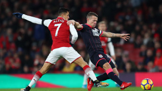 Съблекалнята на Арсенал се настрои срещу Алексис