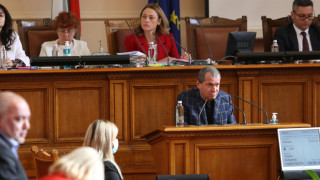 Ако някои носи персоналната отговорност че няма правителство това е