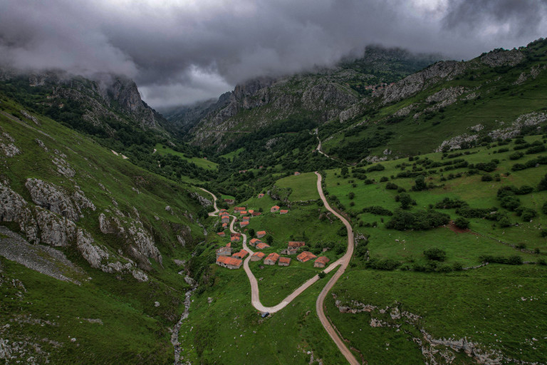 Районът има редица маршрути