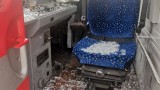 Вандал счупи предното стъкло на движещ се влак