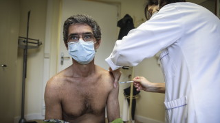 Още един телефонен разговор идва за Артур Палма който се