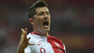 Голмайсторът на германския колос Байерн Роберт Левандовски и неговата