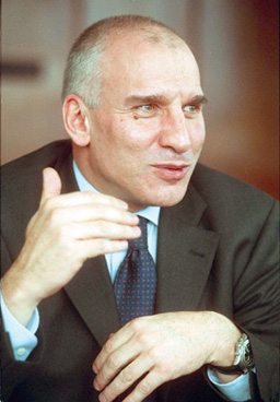 Хампарцумян: Нормално е свръхрастежът във финансите да спре