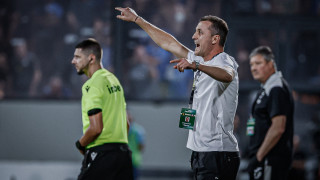 Старши треньорът на Левски Станислав Генчев и екипът му пристигнаха