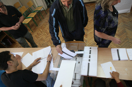 Циганският вот мобилизиран само в оспорваните балотажи, установи Галъп