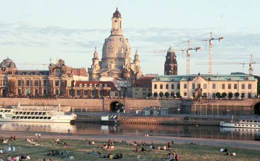 Акция в подкрепа на имигрантите се проведе в Дрезден