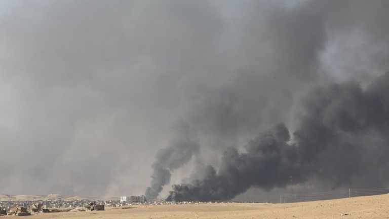 „Ислямска държава” уби с коли бомби най-малко 23 души край Мосул 