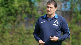 Да си фен на даден отбор 10 години да отнасяш