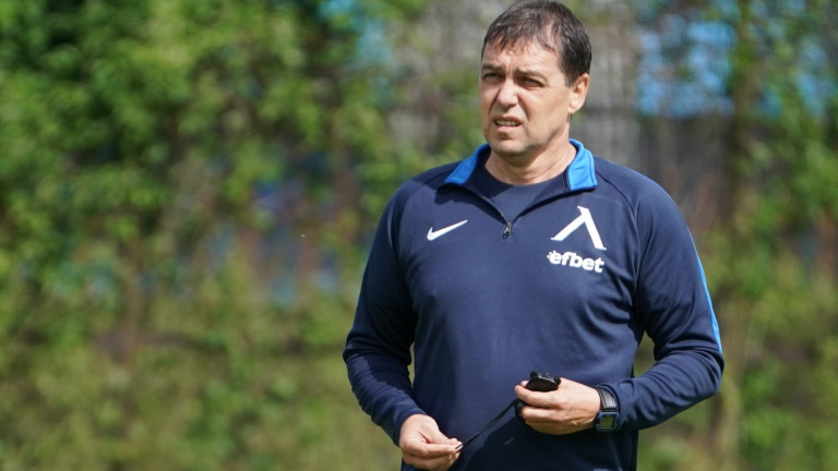 Петър Хубчев инкасира загуба №80 като треньор 