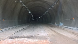 От 21 часа на 2 май до 5 часа на