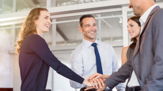 Компания без мениджъри или холокрация е схема за управление на