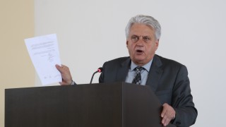 Ние много настъпателно атакувахме групите които се занимават с покупко продажба