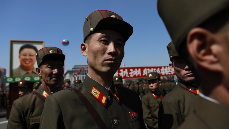 Южна Корея отложи предложените преговори с КНДР, след като Пхенян