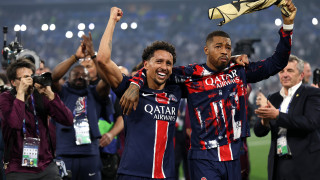 Капитанът и защитник на Пари Сен Жермен Маркиньос се обърна