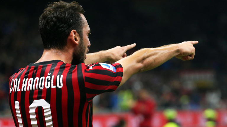 Основен футболист на Милан подписва нов договор