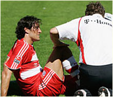 Лука Тони ще отсъства от терена четири дни