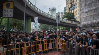 Повече от 40 души се явяват в съда в Хонконг