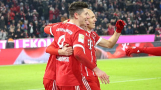 Клубовете в Бундеслигата увеличиха оборота си за 13 а поредна година