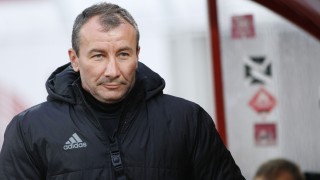 Стамен Белчев: Футболистите трябва да тренират и играят, а не да коментират странични неща (ВИДЕО)