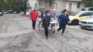 3-ма загинали и 16 ранени при катастрофа между тир и пътнически бус до Лесово