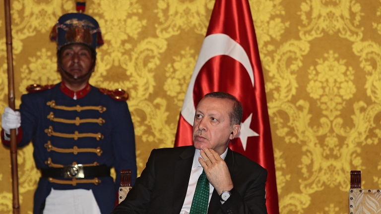 "Кланът Ердоган" тъне в разкош, разкрива Bild