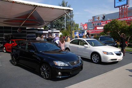 Nissan GT-R стъпи на родна земя