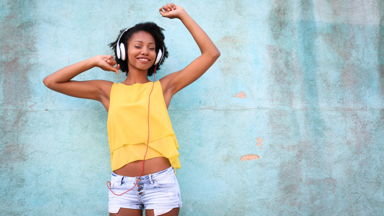 Spotify и Apple Music спасяват музикалния пазар