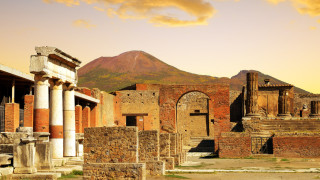 Проклятието, което пази Помпей от туристите